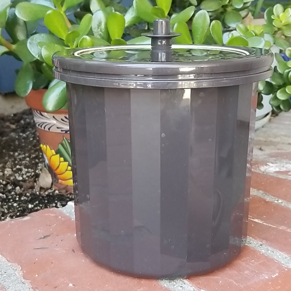 Tupperware Ice Bucket